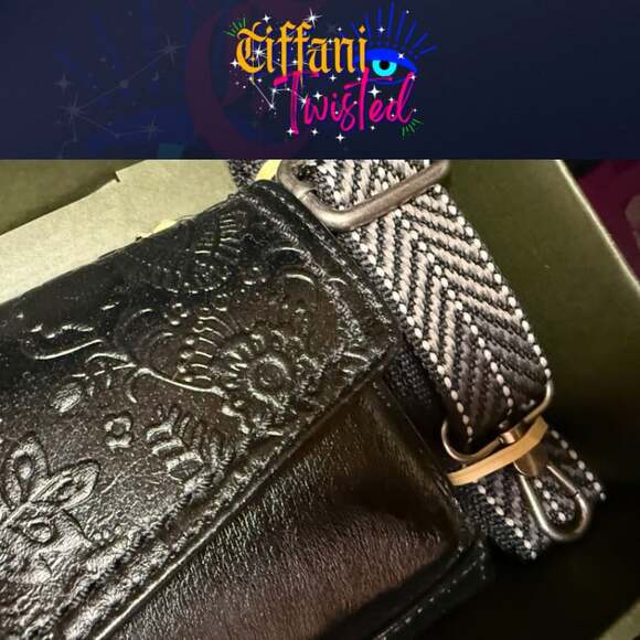 The Sak Redwood Smartphone Crossbody Floral Black Leather NWT In Box - Picture 3 of 5